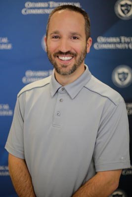 Dr Wade Wheeler